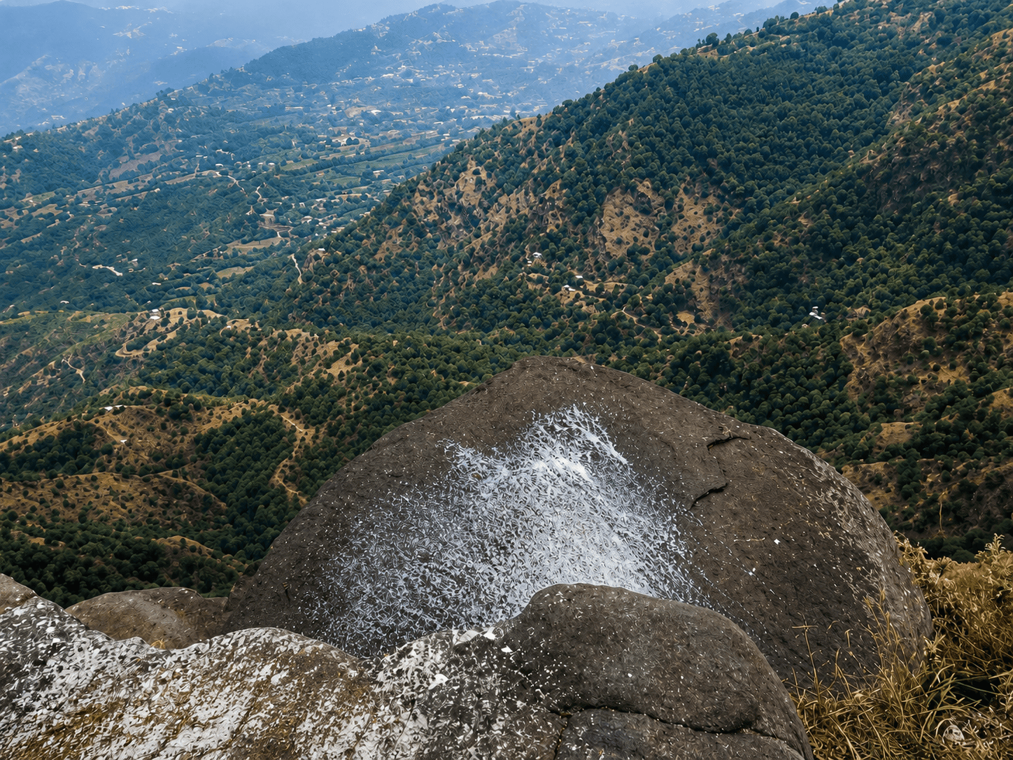 देव शिला और पूजास्थली पुजारली